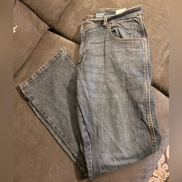 EUC, No tags. Mens Wrangler Retro Jeans Relaxed Boot. Size: 34x32 - Picture 4 of 4